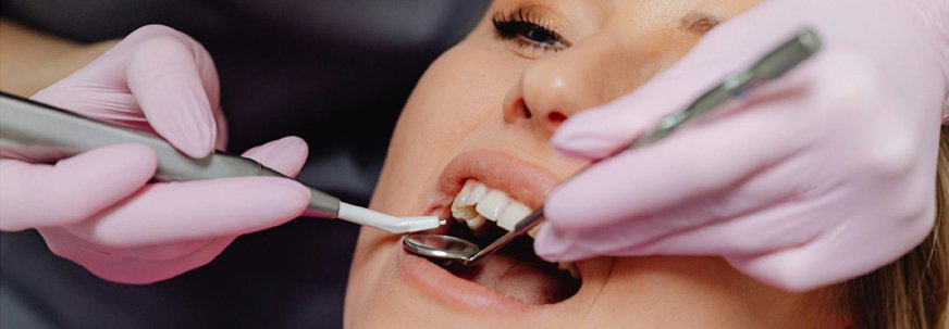 When Is Tooth Extraction Necessary? Signs You Shouldn’t Ignore